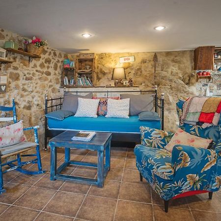Hostal El Pajar de Tía María Casas del Castañar Exterior foto